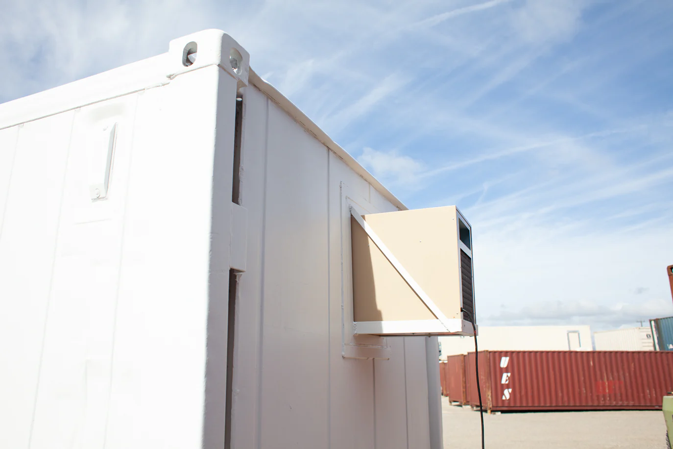 20ft Standard Wine Cooler Container – Premium Storage for Wines & Beverages - Image 3